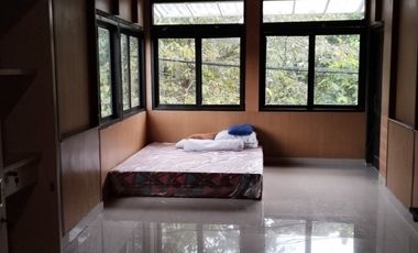 Rumah Strategis 2 Lantai — Turangga Salendro, Buah Batu Bandung