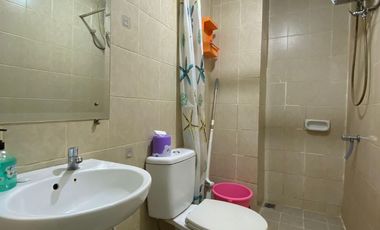 Disewakan Unit Apartemen MGR 2 (2BR), Tower Heliconia, View Kolam