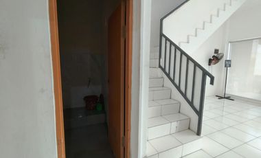 DISEWA Ruko 2 Lantai + Gudang di Niaga Terpadu Daan Mogot