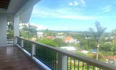 Resale Overlooking Five Bedrooms House with Pool Viewing Ocean and Cebu City