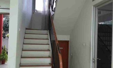 rumah siap huni dalam cluster Cigadung dekat rumah botol Ridwan Kamil dekat ITB Dago Bandung