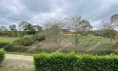 VENDO CASA DE CAMPO CERCA DEL MAR