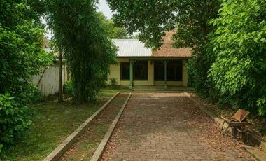 Rumah disewakan di Kratonan, Surakarta, Kecamatan Serengan, Jawa Tengah