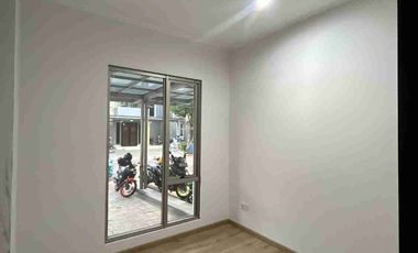 DISEWAKAN RUMAH GOLF ISLAND PIK