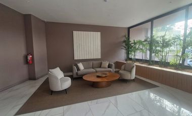 VENDO, Lindo Duplex de Estreno c/jardín 149mts. 3dorm en Velasco Astete 1615, Surco