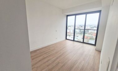 VENDO, Lindo Duplex de Estreno c/jardín 149mts. 3dorm en Velasco Astete 1615, Surco