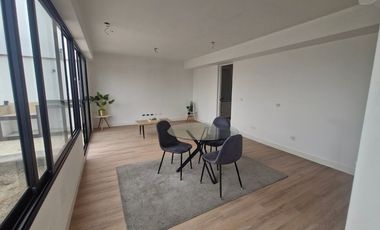 VENDO, Lindo Duplex de Estreno c/jardín 149mts. 3dorm en Velasco Astete 1615, Surco