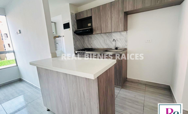 ¡Encantador apartamento en segundo piso, ideal para vivir con comodidad!