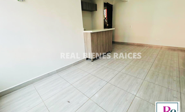 ¡Encantador apartamento en segundo piso, ideal para vivir con comodidad!