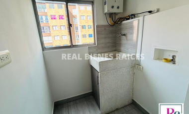 ¡Encantador apartamento en segundo piso, ideal para vivir con comodidad!