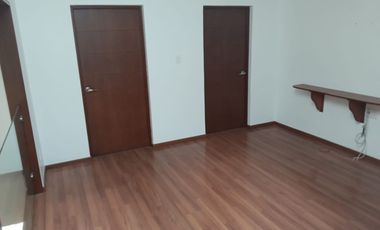 Renta casa en Fraccionamiento frente al Colegio Argos