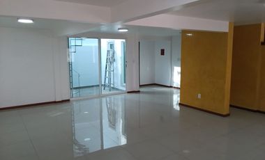 Renta casa en Fraccionamiento frente al Colegio Argos