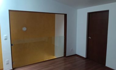 Renta casa en Fraccionamiento frente al Colegio Argos