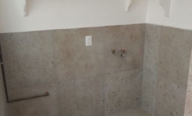 Renta casa en Fraccionamiento frente al Colegio Argos