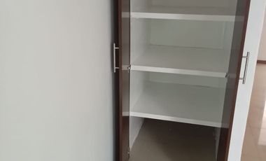 Renta casa en Fraccionamiento frente al Colegio Argos