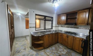 Apartamento en Arriendo Sector Conquistadores - Laureles