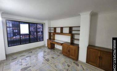 Apartamento en Arriendo Sector Conquistadores - Laureles