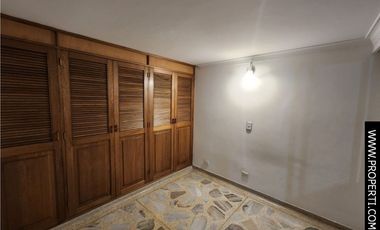 Apartamento en Arriendo Sector Conquistadores - Laureles
