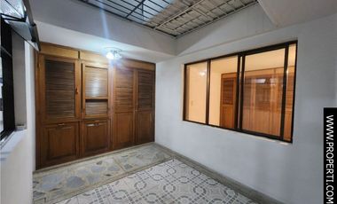 Apartamento en Arriendo Sector Conquistadores - Laureles