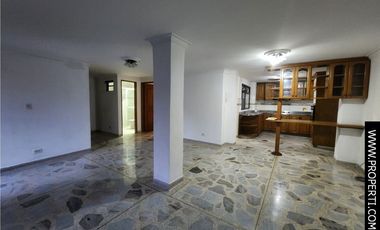 Apartamento en Arriendo Sector Conquistadores - Laureles