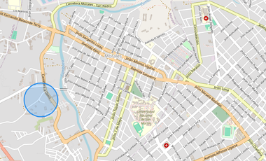 Se vende un terreno con potencial Comercial/Residencial de 10475 m² en plena pista, listo para construir.