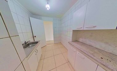 Portugal/ Metro Uc/ Parque San Borja