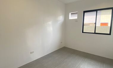 Brand New 3 Bedrooms  Ready to movein Corner Lot  Estefania Bacolod City