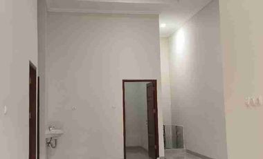 Rumah 1 pantai (brand new) Simprug di Poris, cluster depan.