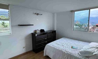 VENDO APARTAMENTO UBICADO EN UN CUARTO PISO EN EL BARRIO EL TRIUNFO.