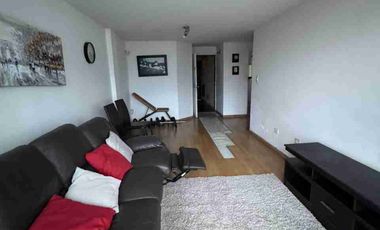 VENDO APARTAMENTO UBICADO EN UN CUARTO PISO EN EL BARRIO EL TRIUNFO.