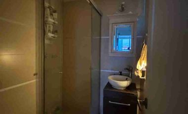 VENDO APARTAMENTO UBICADO EN UN CUARTO PISO EN EL BARRIO EL TRIUNFO.