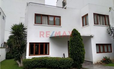 El Lienzo En Blanco De San Isidro Country Club: Potencial Para Negocio, Oficina, Embajada.