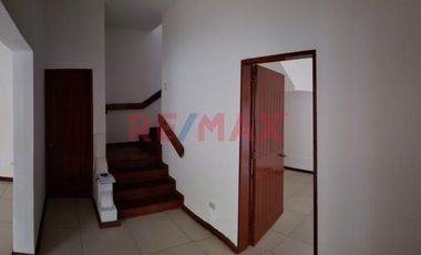 El Lienzo En Blanco De San Isidro Country Club: Potencial Para Negocio, Oficina, Embajada.