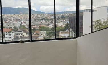 DEPARTAMENTO CENTRAL EN LOJA- CIUDADELA ZAMORA- EDIFICIO LAS ZARZAS