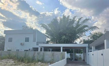 Pool villa house for sale doisaket chiangmai Near MillHIll Inter School