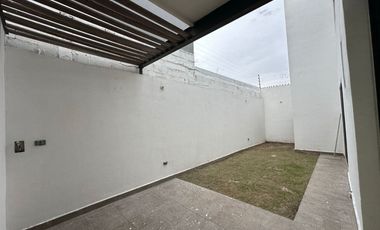 CASA CON RECAMARA EN PLANTA BAJA SECTOR VIÑEDOS TORREON COAHUILA