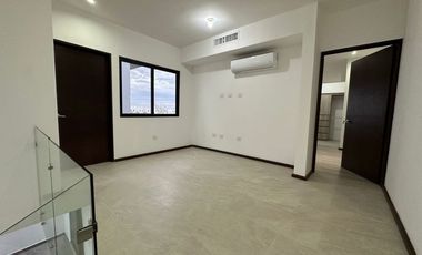 CASA CON RECAMARA EN PLANTA BAJA SECTOR VIÑEDOS TORREON COAHUILA