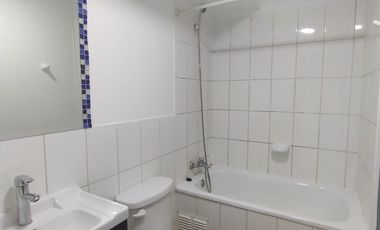 Se arrienda dpto. 3d,  1b, dicom conversable y sin aval. Metro Lo Ovalle