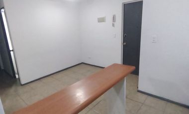 Se arrienda dpto. 3d,  1b, dicom conversable y sin aval. Metro Lo Ovalle