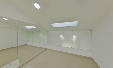 Casa uso comercial en venta, San Rafael Colina Campestre – Bogotá