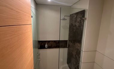 Espectacular apartamento en Santa Marta, vista panorámica al mar | Club de playa + marina | 232 m²