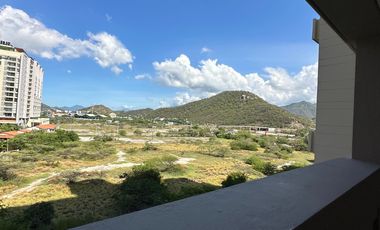 Espectacular apartamento en Santa Marta, vista panorámica al mar | Club de playa + marina | 232 m²