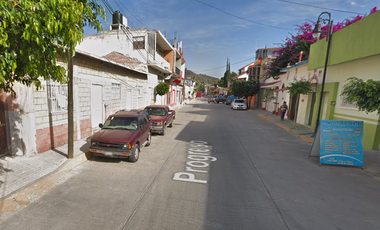 SE VENDE CASA EN CENTO , HUITZUCO, GUERRERO ! SOLO CONTADO.