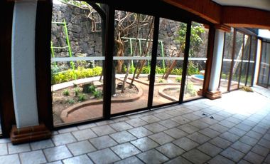 Jardines en la Montaña residencia estilo mexicano