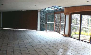 Jardines en la Montaña residencia estilo mexicano