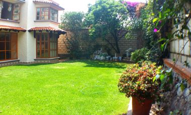 Jardines en la Montaña residencia estilo mexicano