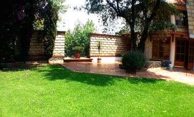 Jardines en la Montaña residencia estilo mexicano