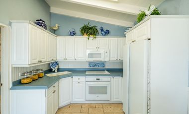 Casa Frente al Mar en Ensenada con Acceso Privado a la Playa, Totalmente Amueblada