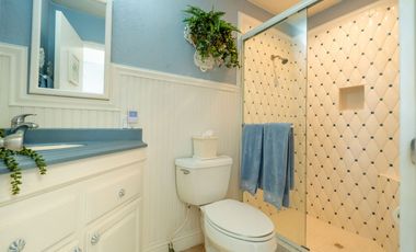 Casa Frente al Mar en Ensenada con Acceso Privado a la Playa, Totalmente Amueblada