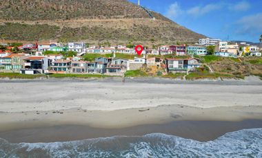 Casa Frente al Mar en Ensenada con Acceso Privado a la Playa, Totalmente Amueblada